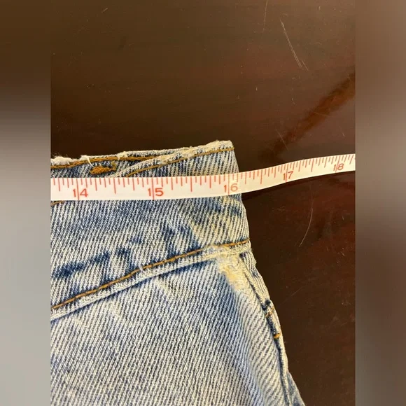 Levis 550 Relaxed Fit Jeans Mens 34x32 Blue Denim Distressed - Picture 8 of 9